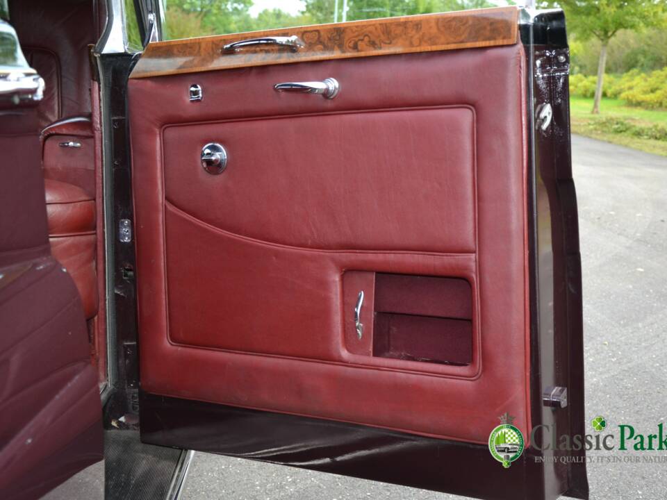 Bild 18/50 von Rolls-Royce Phantom V James Young (1964)