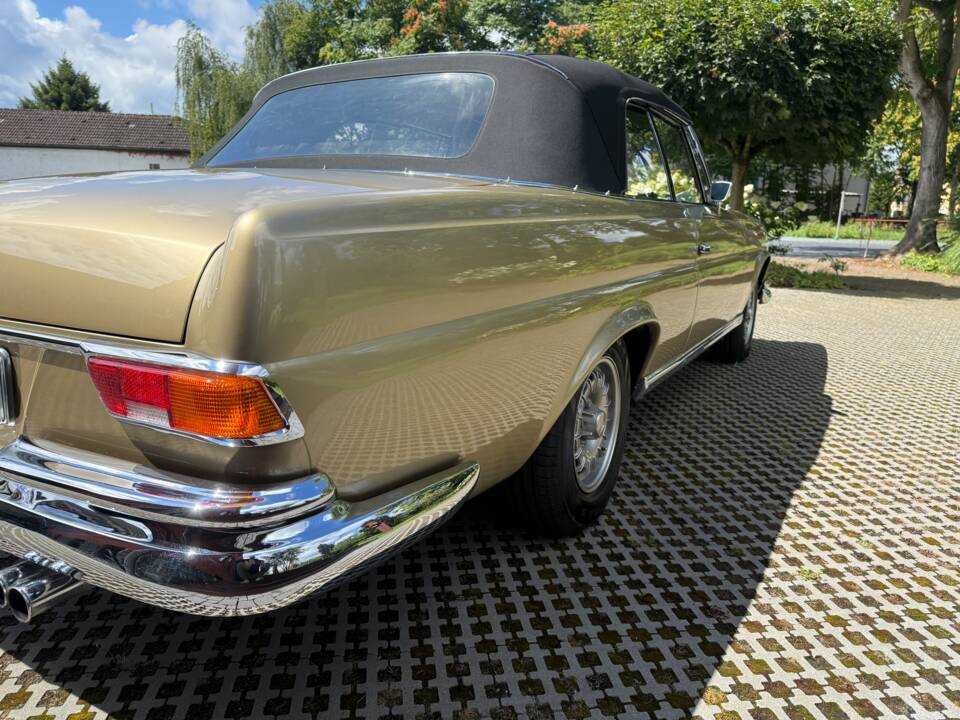 Image 11/39 de Mercedes-Benz 280 SE (1968)
