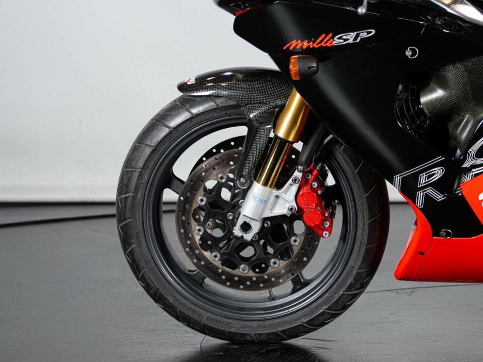 Bild 21/50 von Aprilia RSV 1000 V60 (1999)