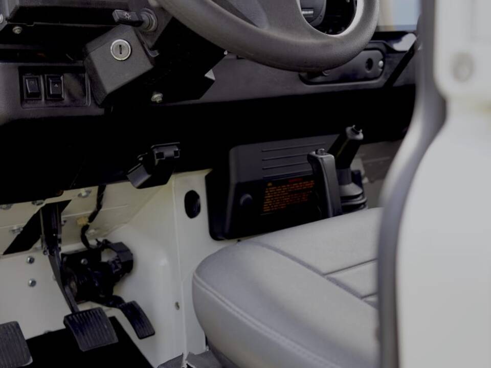 Image 14/32 of Land Rover Defender 130 Td5 Crew Cab (1999)