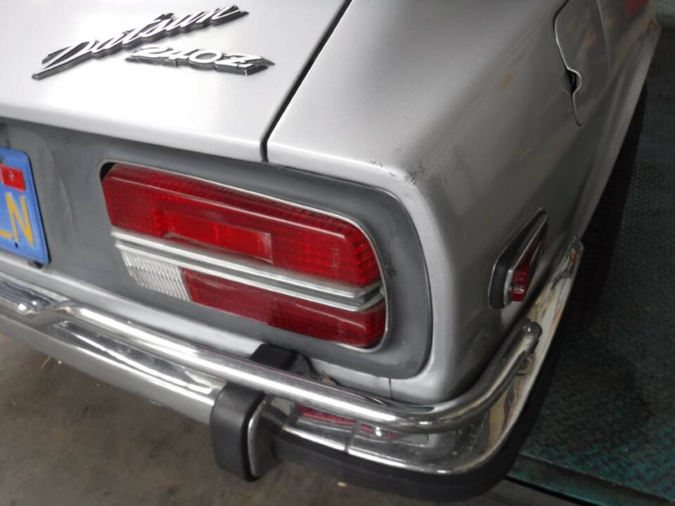 Image 12/50 of Datsun 240 Z (1973)