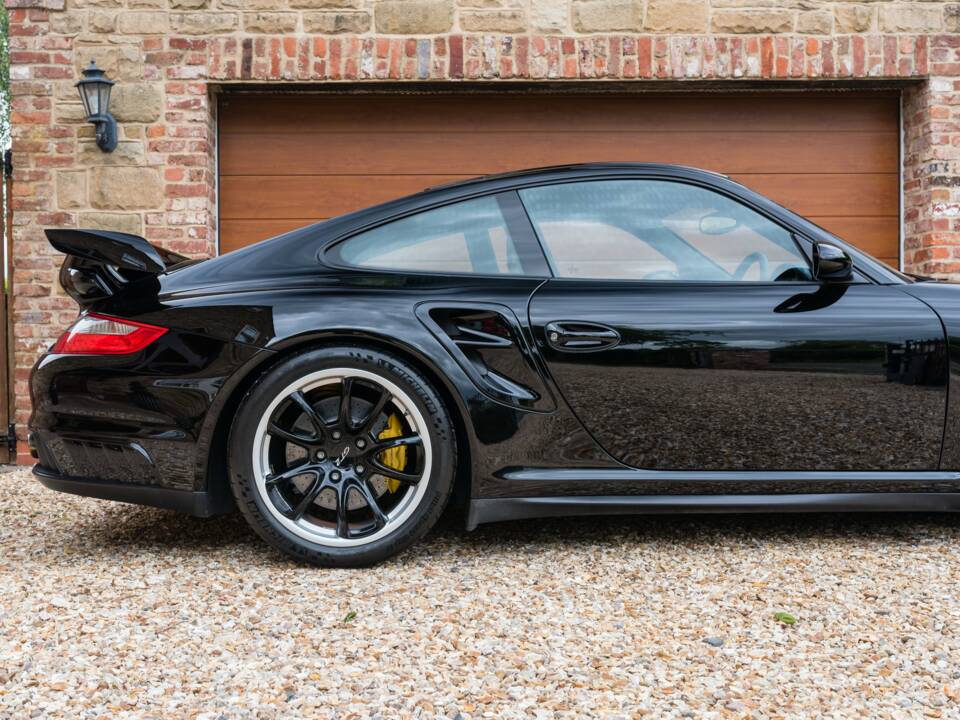 Image 9/47 of Porsche 911 GT2 (2009)