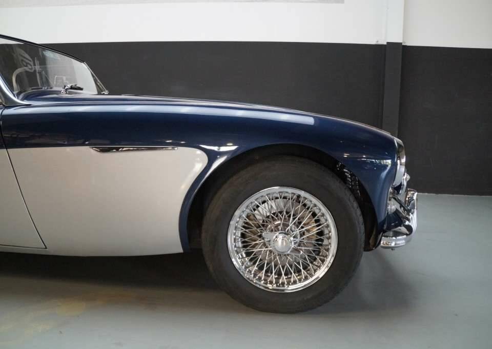 Imagen 12/50 de Austin-Healey 3000 Mk II (BN7) (1961)