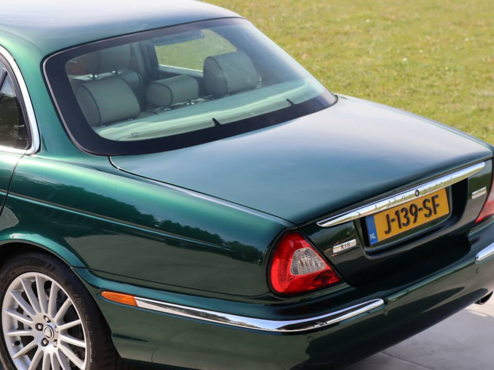 Imagen 34/50 de Jaguar XJ 8 4.2 (2006)