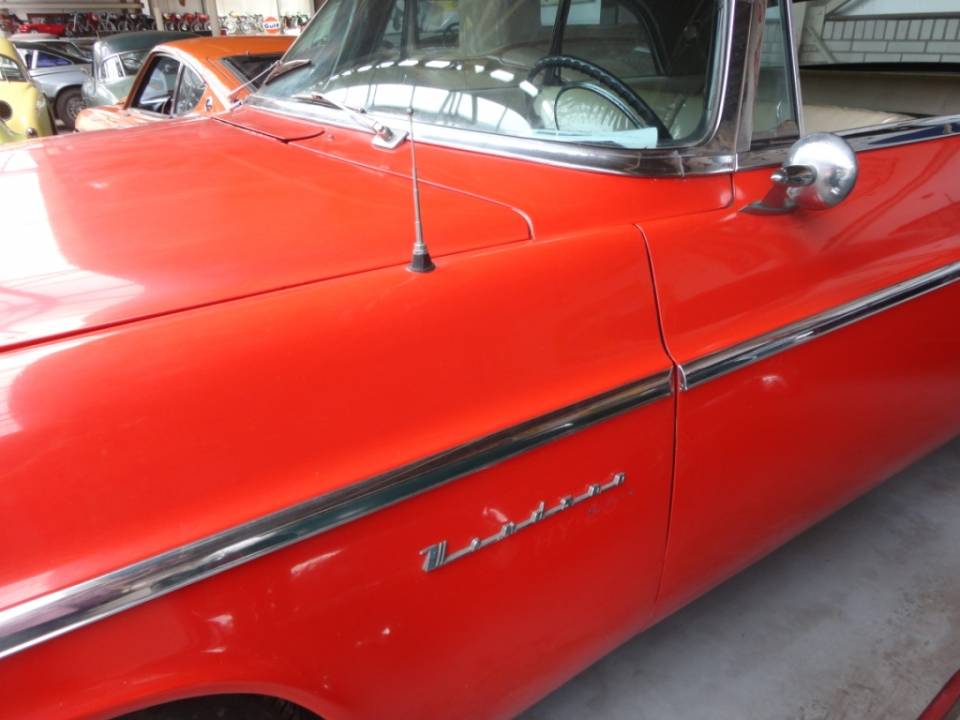 Image 6/41 of Chrysler Windsor Nassau (1955)