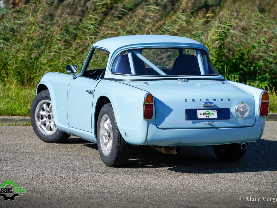 Image 35/43 of Triumph TR 4 (1962)
