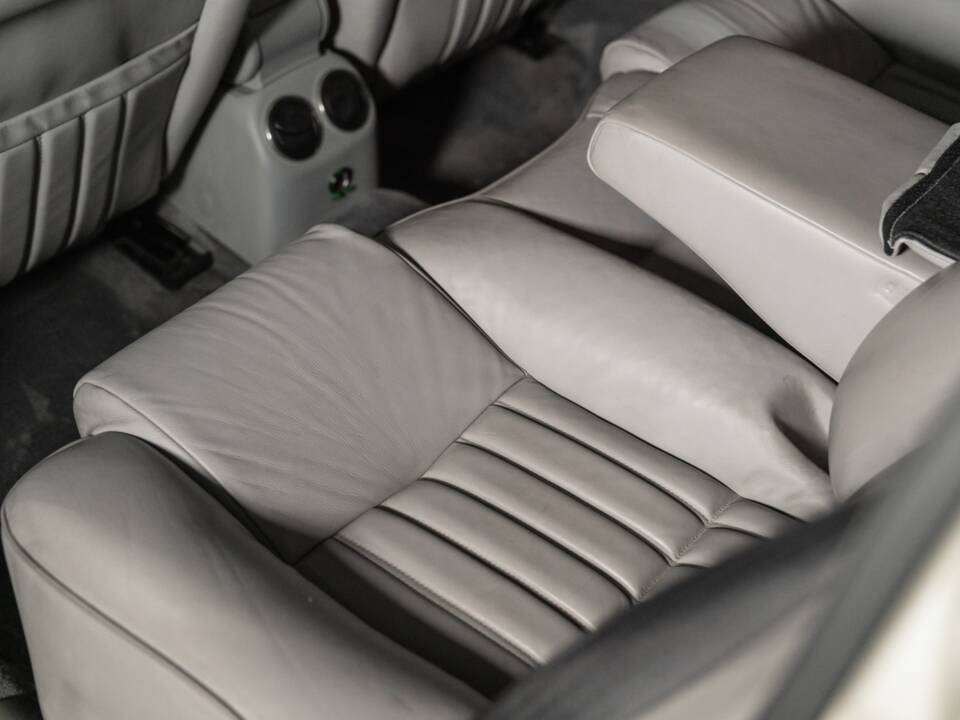 Immagine 22/48 di Alfa Romeo 166 3.0 V6 24V (1999)