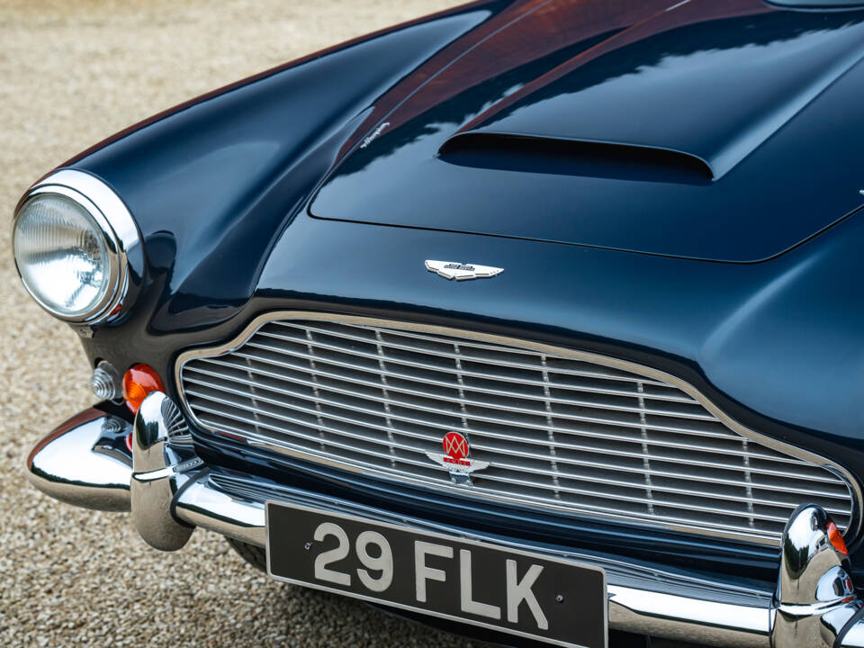 Image 32/33 de Aston Martin DB 4 (1963)