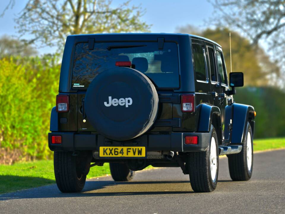 Image 9/50 de Jeep Wrangler Sahara 4.0L (2014)
