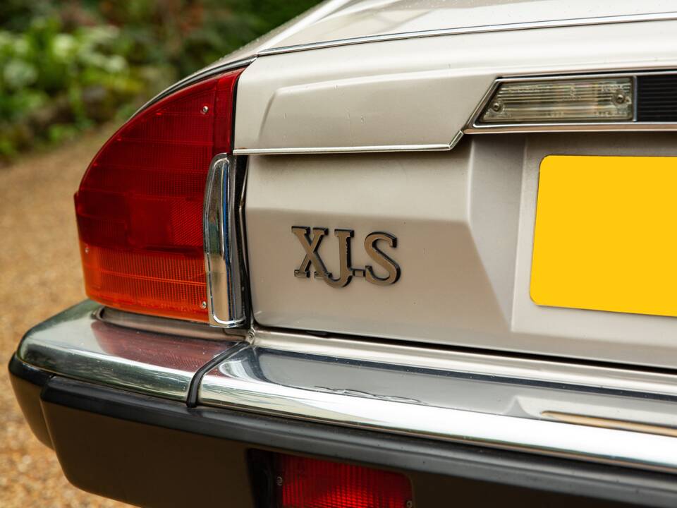 Immagine 20/40 di Jaguar XJ-S 3.6 (1988)