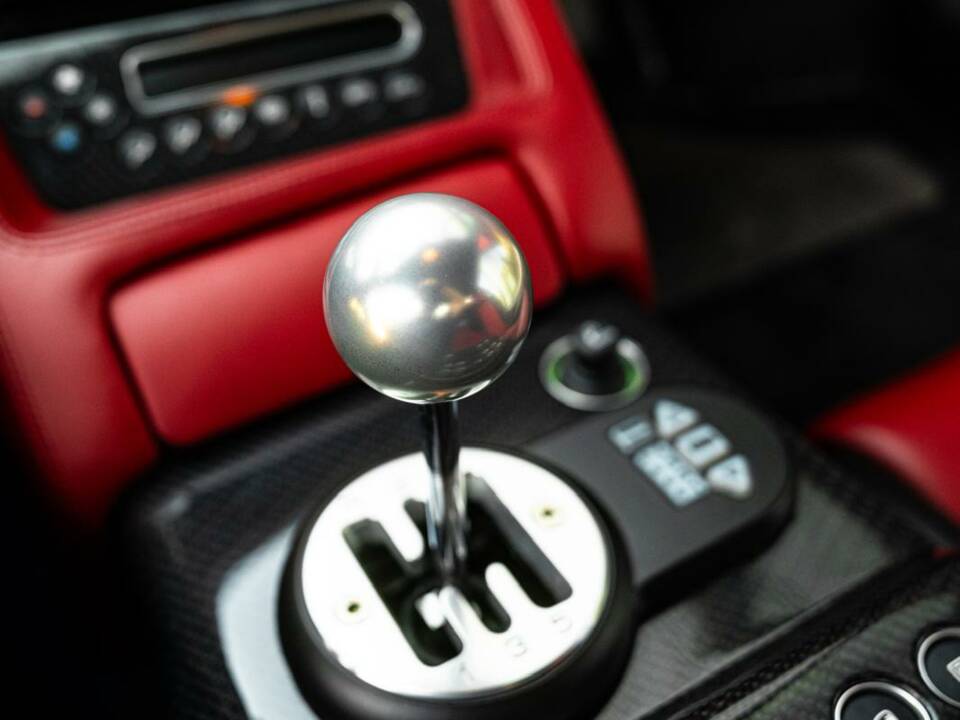 Image 30/31 of Lamborghini Diablo VT 6.0 (2001)