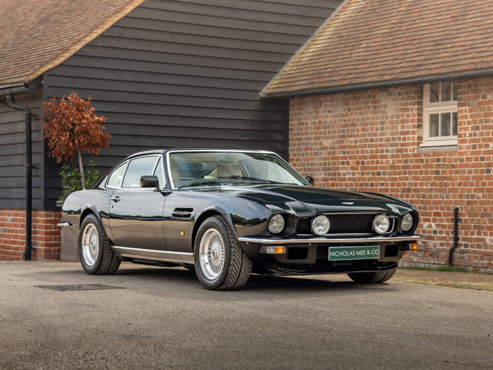 Bild 1/54 von Aston Martin V8 EFi (1987)