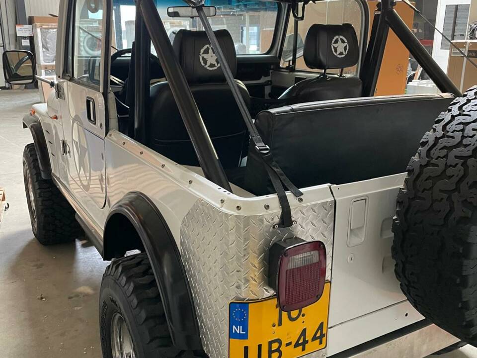 Image 6/9 of Jeep CJ-7 Renegade (1980)