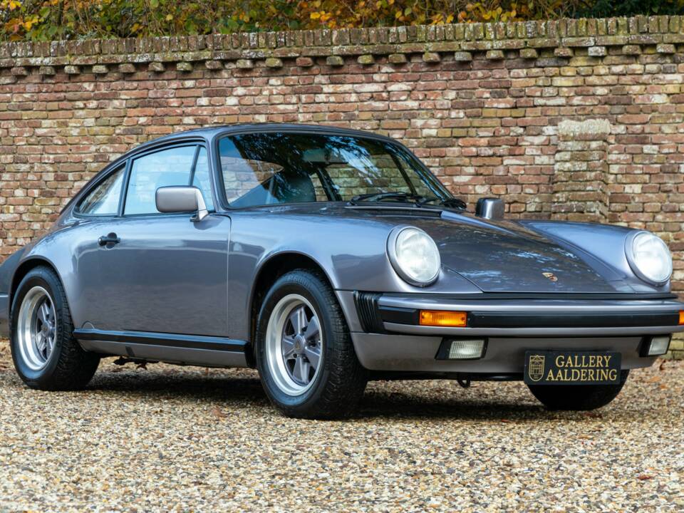 Immagine 10/50 di Porsche 911 Carrera 3.2 "25 years 911" (1988)