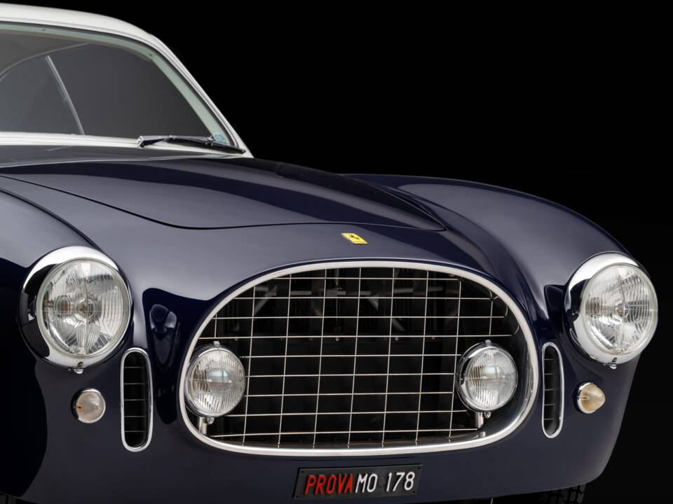 Image 20/61 of Ferrari 225 S (1952)