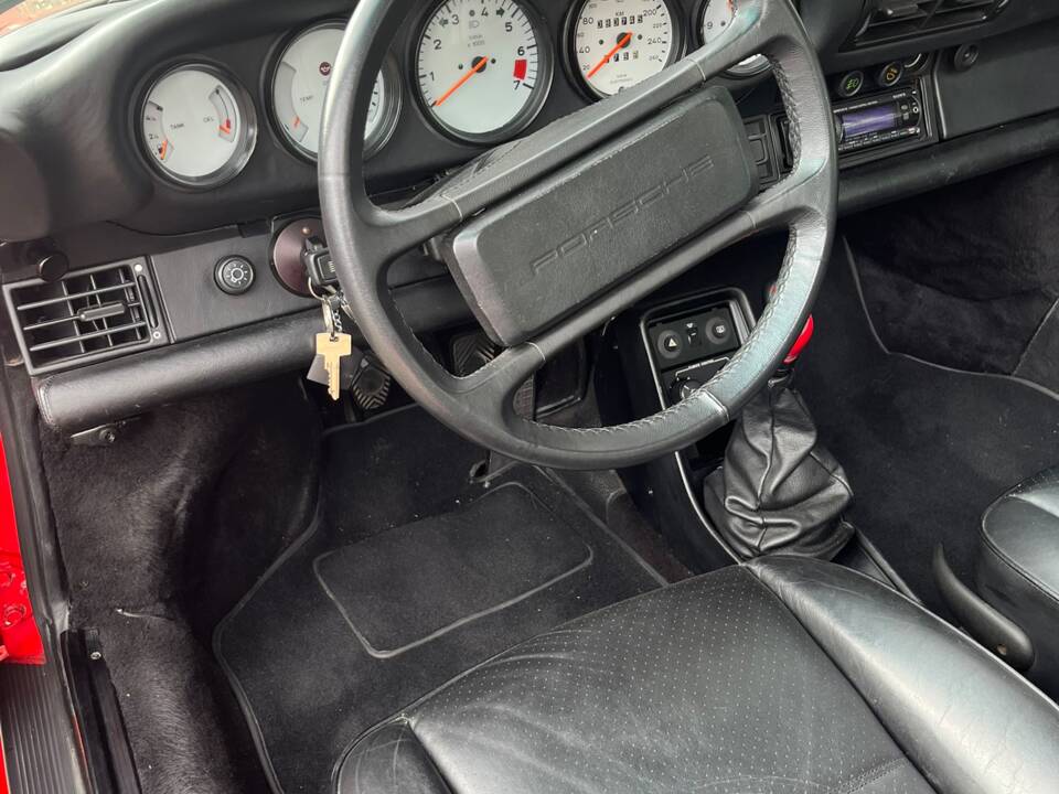 Afbeelding 11/16 van Porsche 911 Carrera 3.2 (1986)