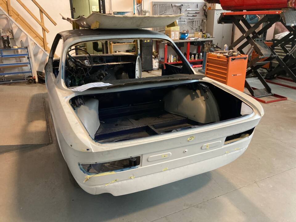 Image 75/79 of BMW 2000 CS (1969)