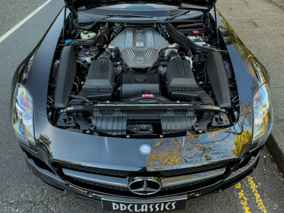 Afbeelding 26/26 van Mercedes-Benz SLS AMG GT Roadster (2014)