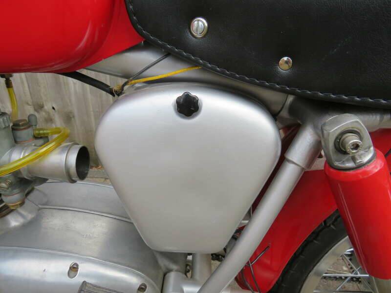 Bild 24/37 von Moto Guzzi Stornello 125 (1962)