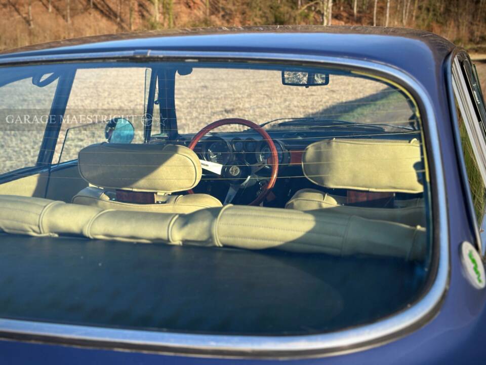 Afbeelding 29/99 van Alfa Romeo 2000 GT Veloce (1973)