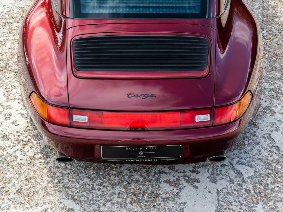 Bild 26/52 von Porsche 911 Targa (1997)