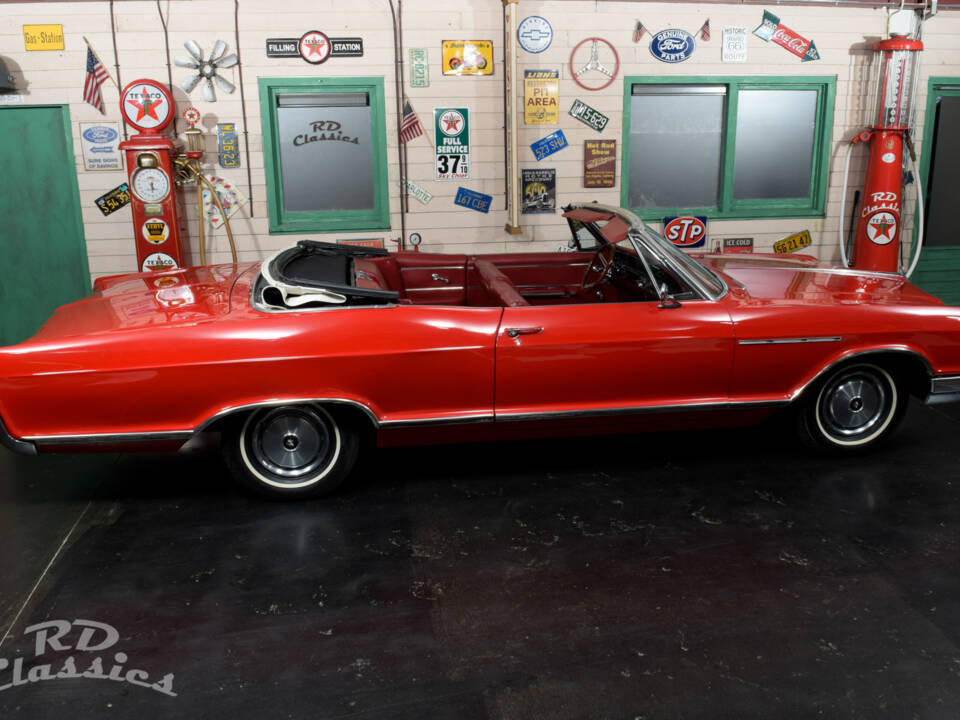 Image 5/41 of Buick Le Sabre Convertible (1966)
