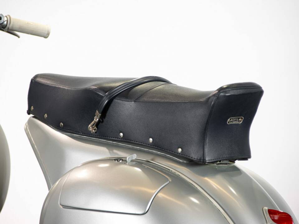 Bild 14/50 von Piaggio Vespa 150 GS (1958)