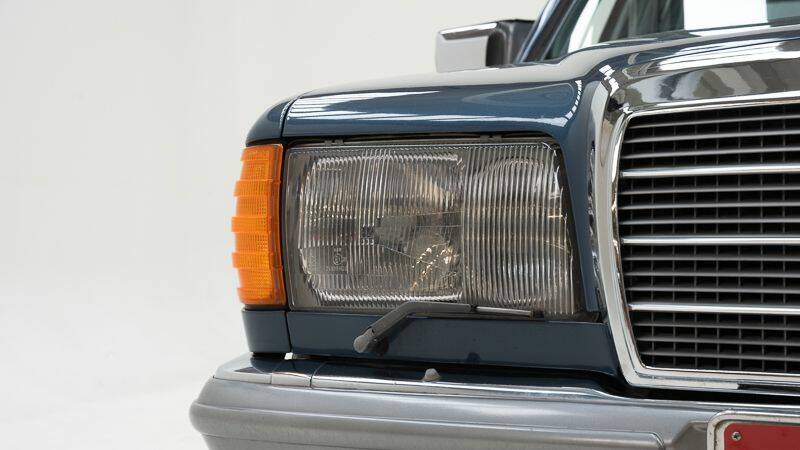 Bild 9/15 von Mercedes-Benz 500 SEL (1981)