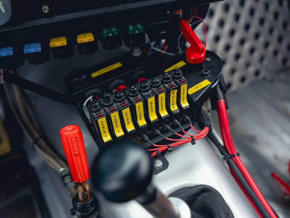 Image 38/56 de BMW M3 (1988)