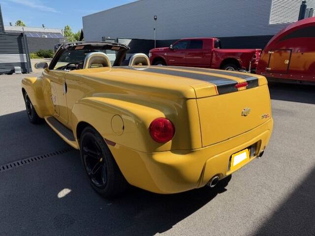 Bild 8/21 von Chevrolet SSR (2003)