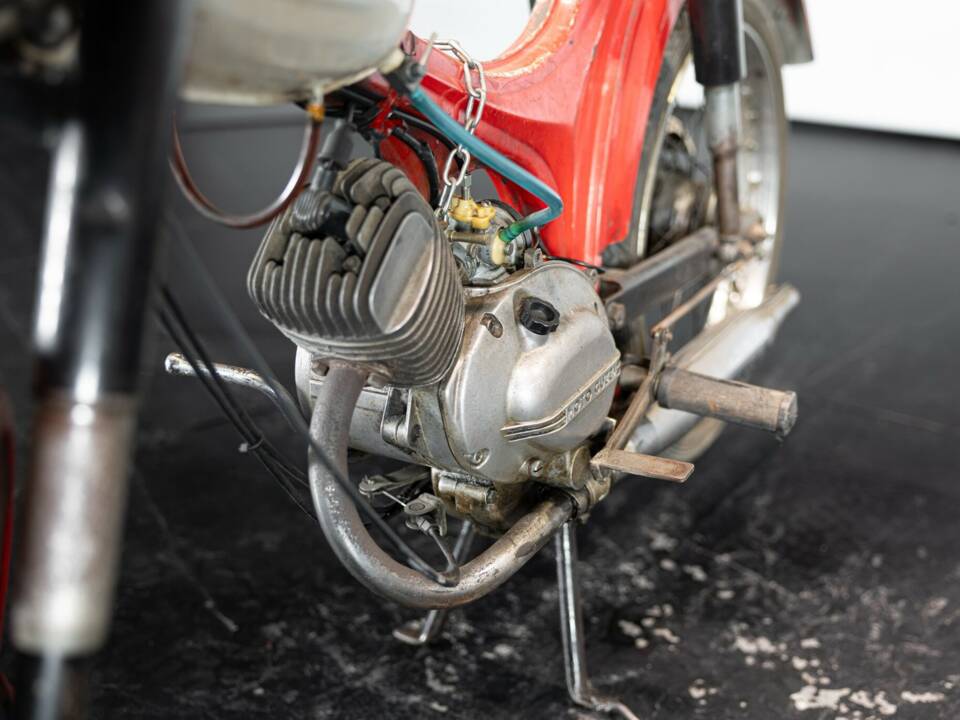 Immagine 9/18 di Moto Guzzi DUMMY (1969)