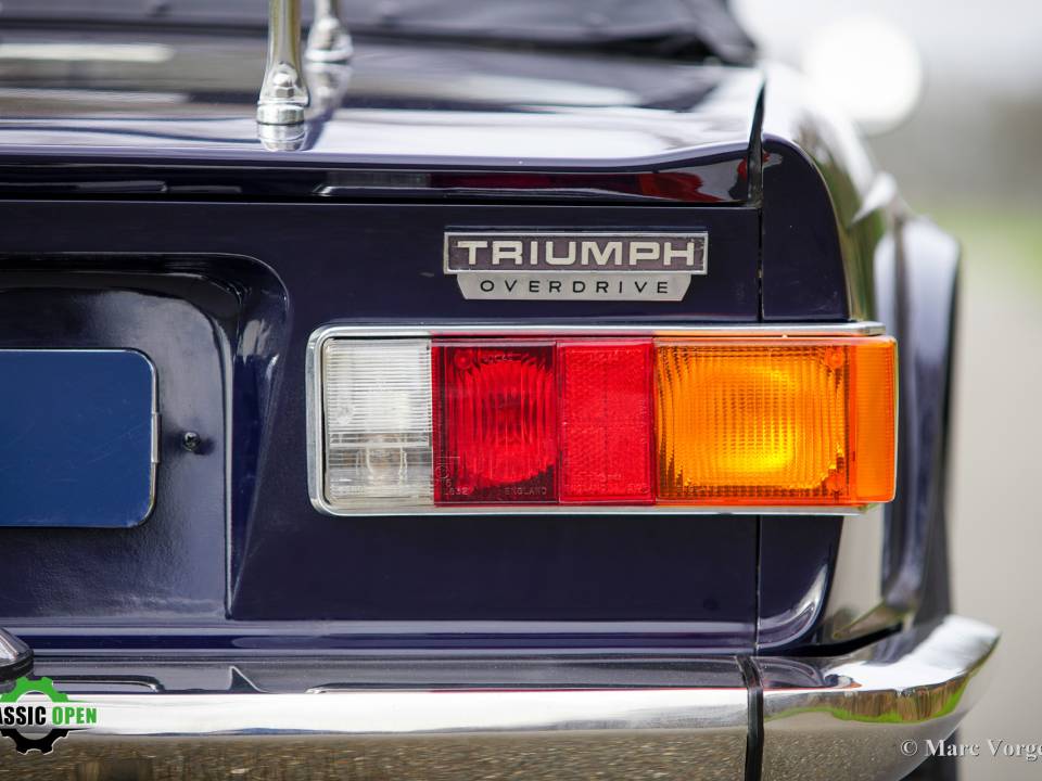 Image 42/45 of Triumph TR 6 (1971)