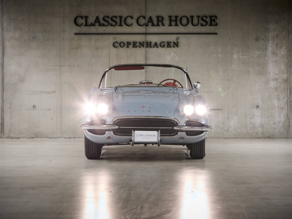 Image 14/78 of Chevrolet Corvette (1962)