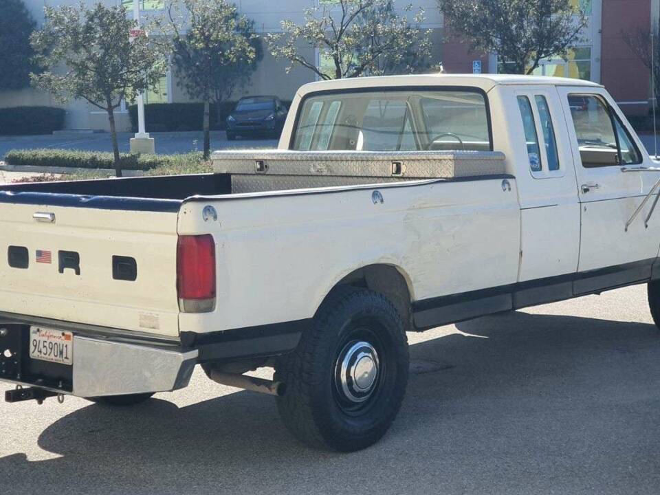 Image 4/20 of Ford F-250 (1983)