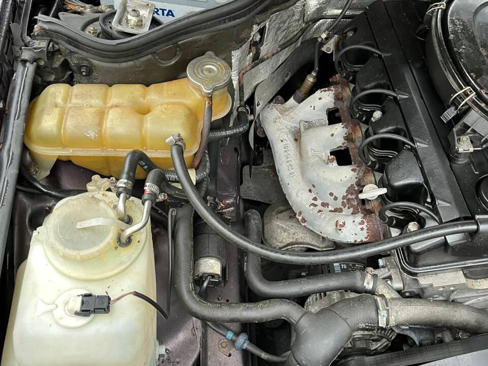 Bild 32/35 von Mercedes-Benz 230 CE (1992)