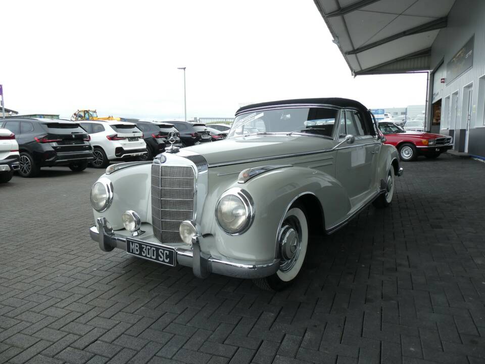 Immagine 3/33 di Mercedes-Benz 300 Sc Cabriolet A (1957)