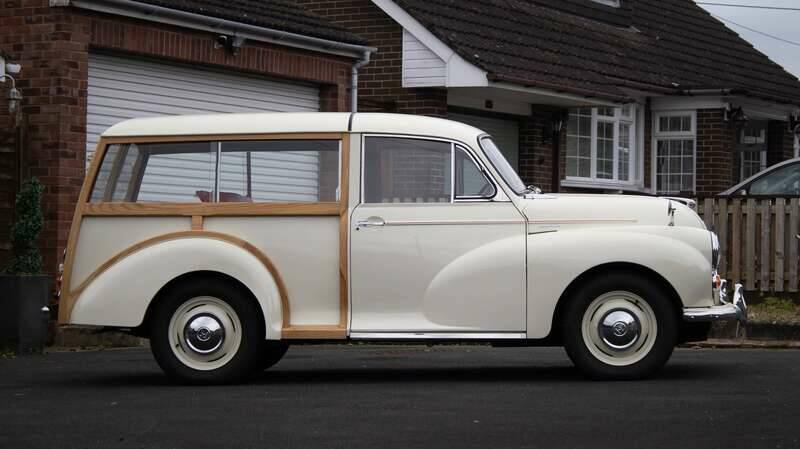 Image 6/20 of Morris Minor 1000 Traveller (1964)