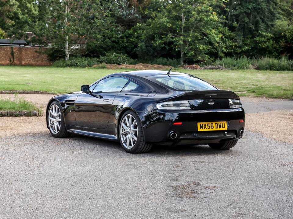 Imagen 27/39 de Aston Martin V8 Vantage (2007)