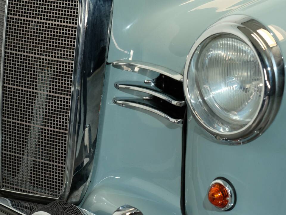 Image 18/31 of Mercedes-Benz 180 a (1958)