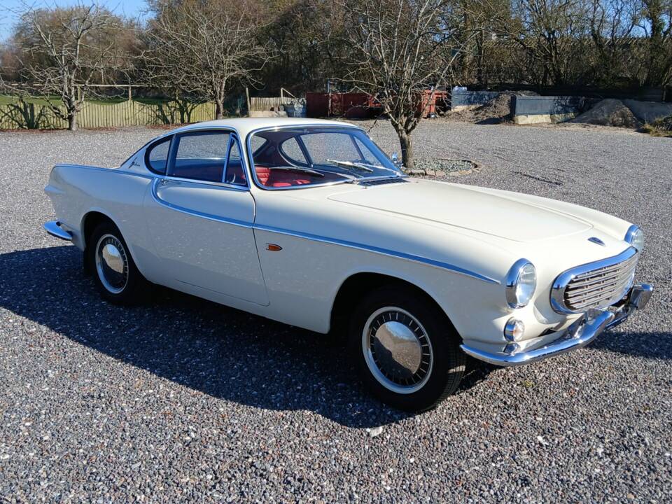 Image 1/5 of Volvo P 1800 (1961)