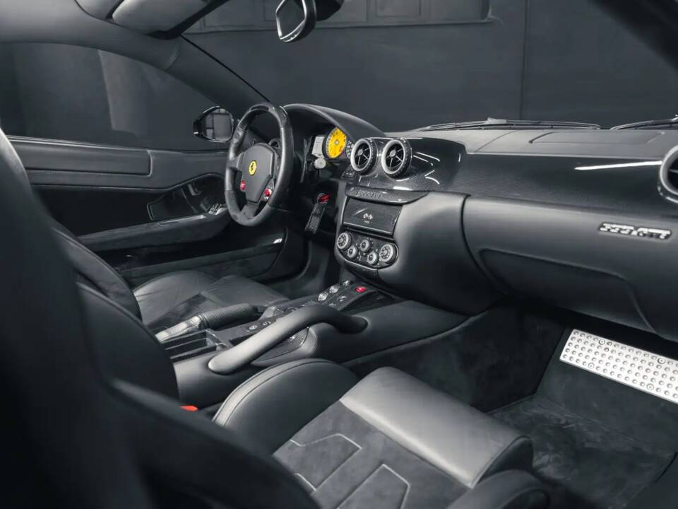 Image 11/14 of Ferrari 599 GTB Fiorano (2011)