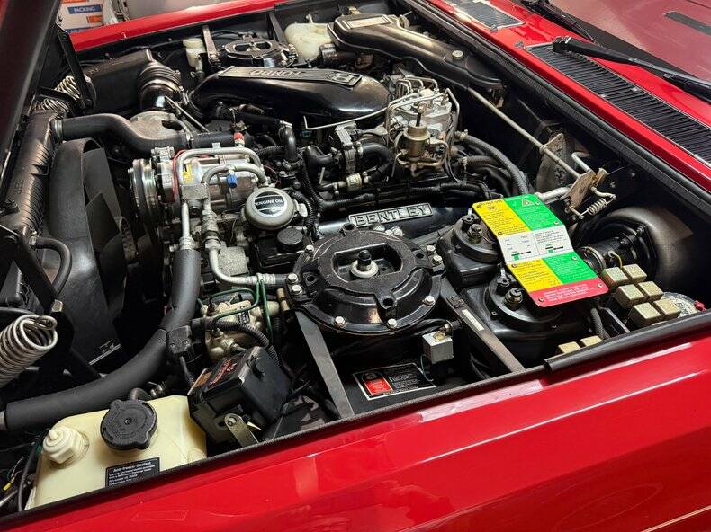Image 18/50 of Bentley Turbo R (1988)