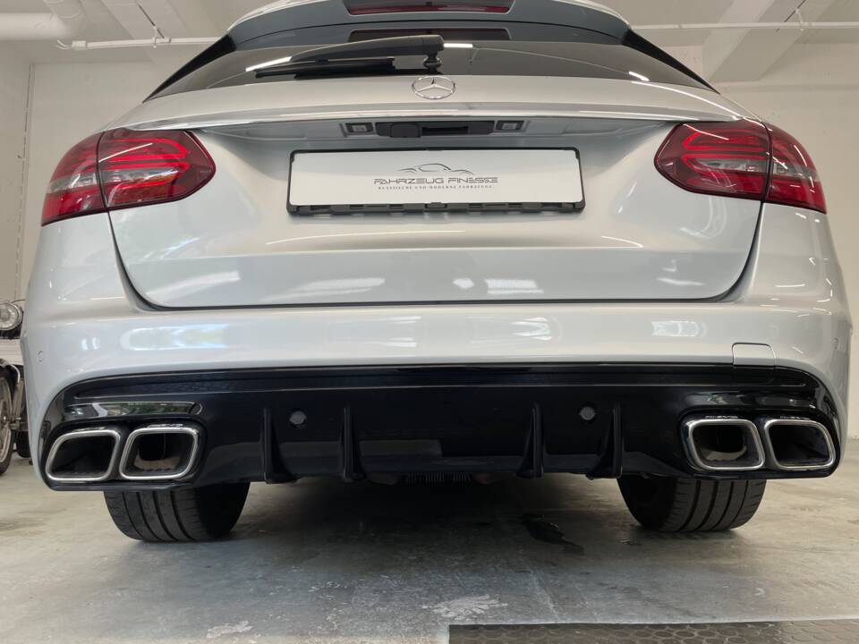 Obraz 8/36 pojazdu Mercedes-Benz C 63 AMG T (2020)