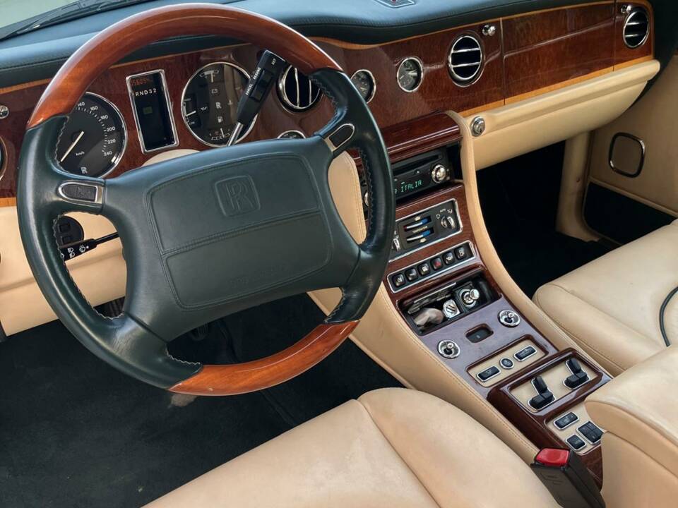 Image 6/6 of Rolls-Royce Corniche V (2002)