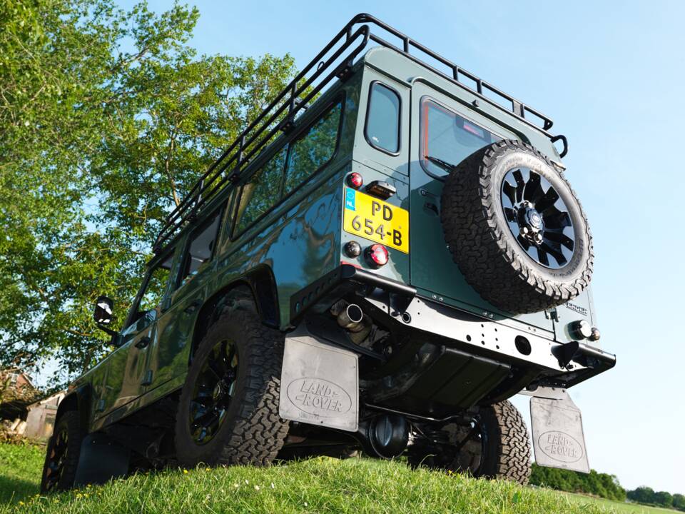 Bild 2/41 von Land Rover Defender 110 (2007)