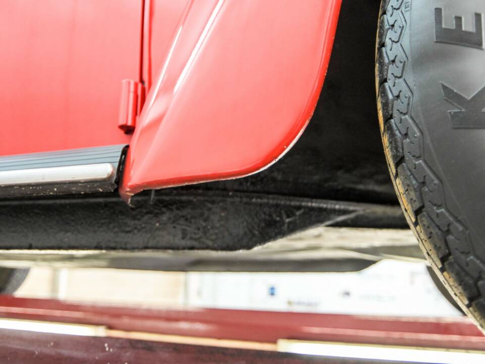 Bild 43/50 von Volkswagen Käfer 1303 LS (1974)