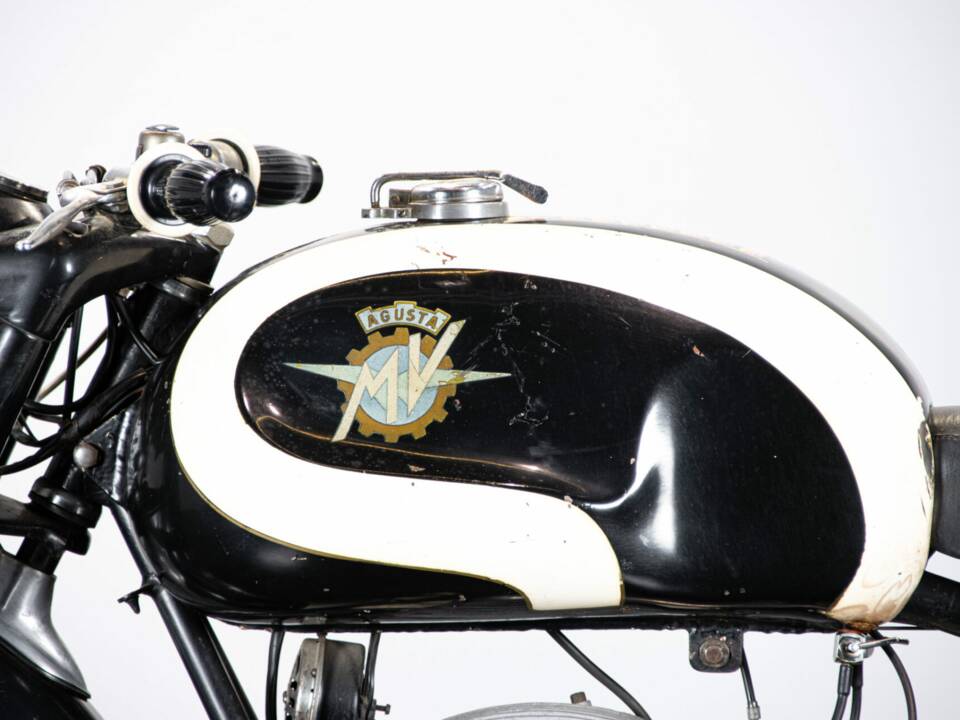 Immagine 27/50 di MV Agusta 125 TR (1958)