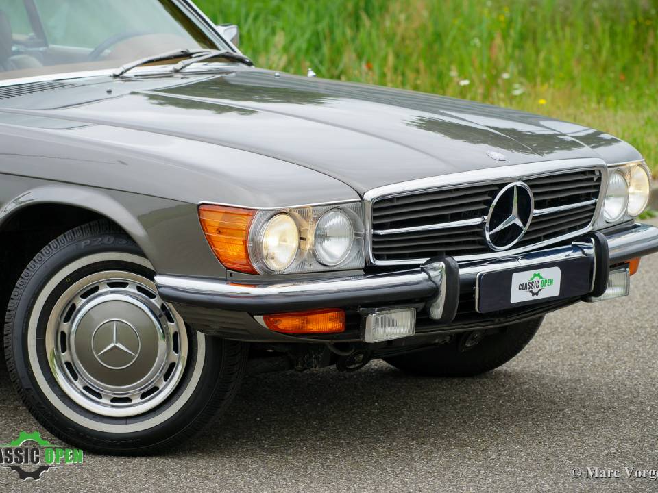 Image 16/48 of Mercedes-Benz 350 SL (1972)