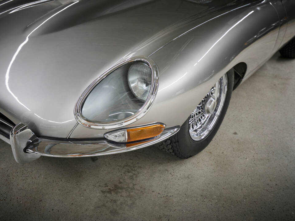 Immagine 19/99 di Jaguar E-Type 3.8 (1964)