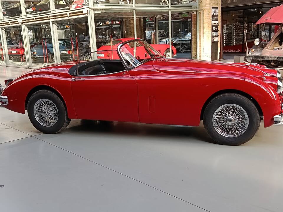 Image 6/15 of Jaguar XK 150 3.4 S OTS (1959)